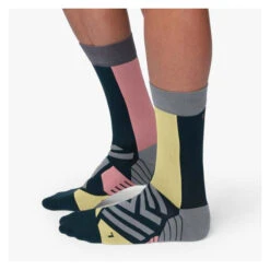 On Running Men's High Sock -On Running Store 2282 614252 4657951 image 1518069 589eb295 b3e9 41c1 9d9e d958124bd8d8